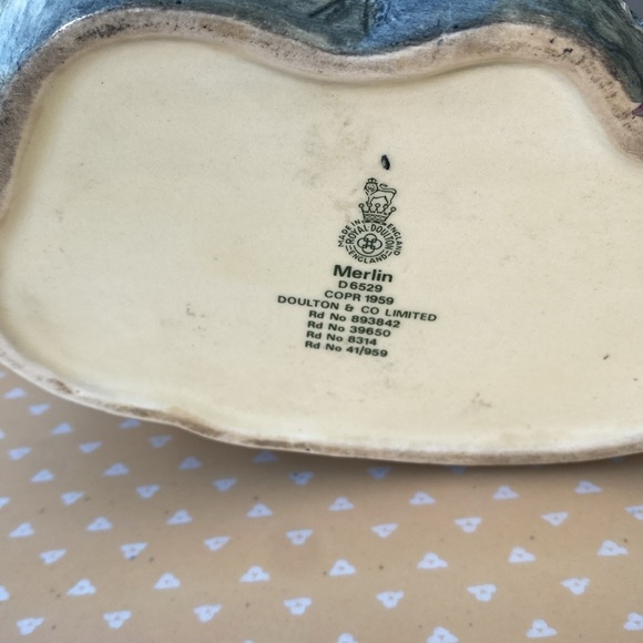 Royal Doulton Large Character Toby Jug Merlin D6529 Made in England 1959 20 oz. - Picture 7 of 8